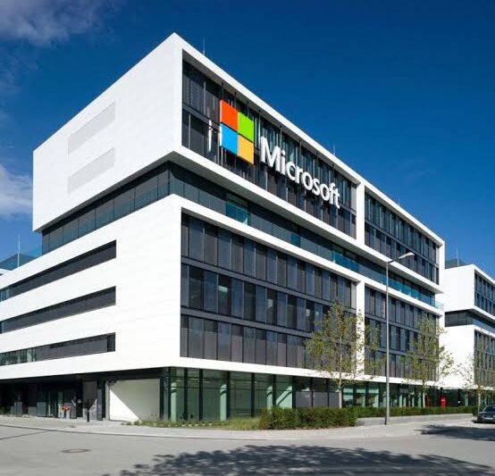 Microsoft Investasi Hampir 2 Miliar Dolar AS di Indonesia Untuk 4 Tahun